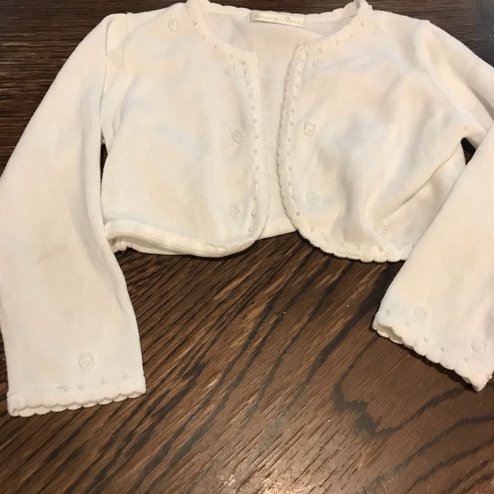Girls sweater with design